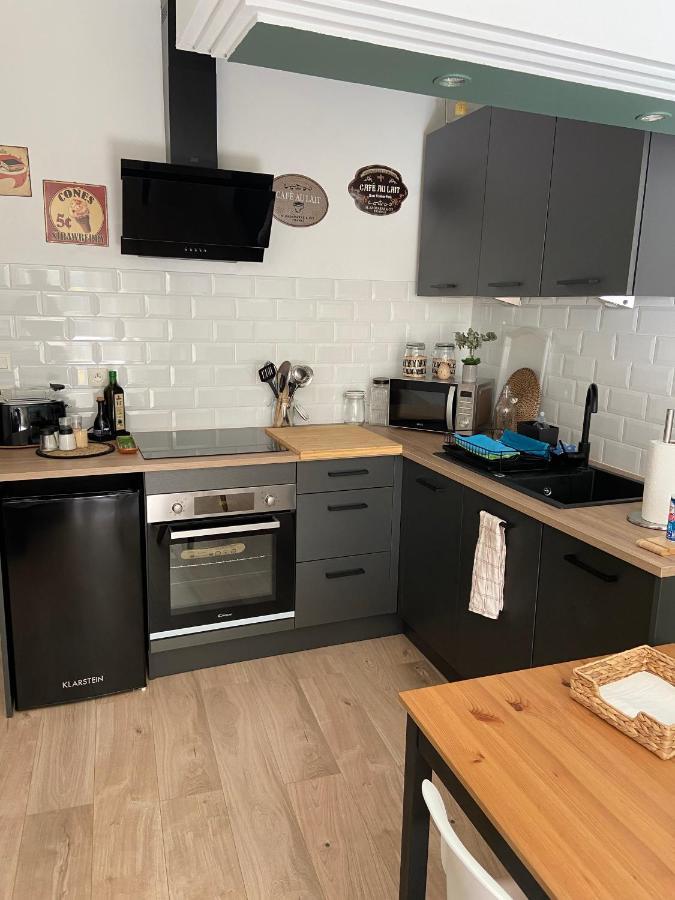 Appartement Cosy Plein Centre De Сет Экстерьер фото